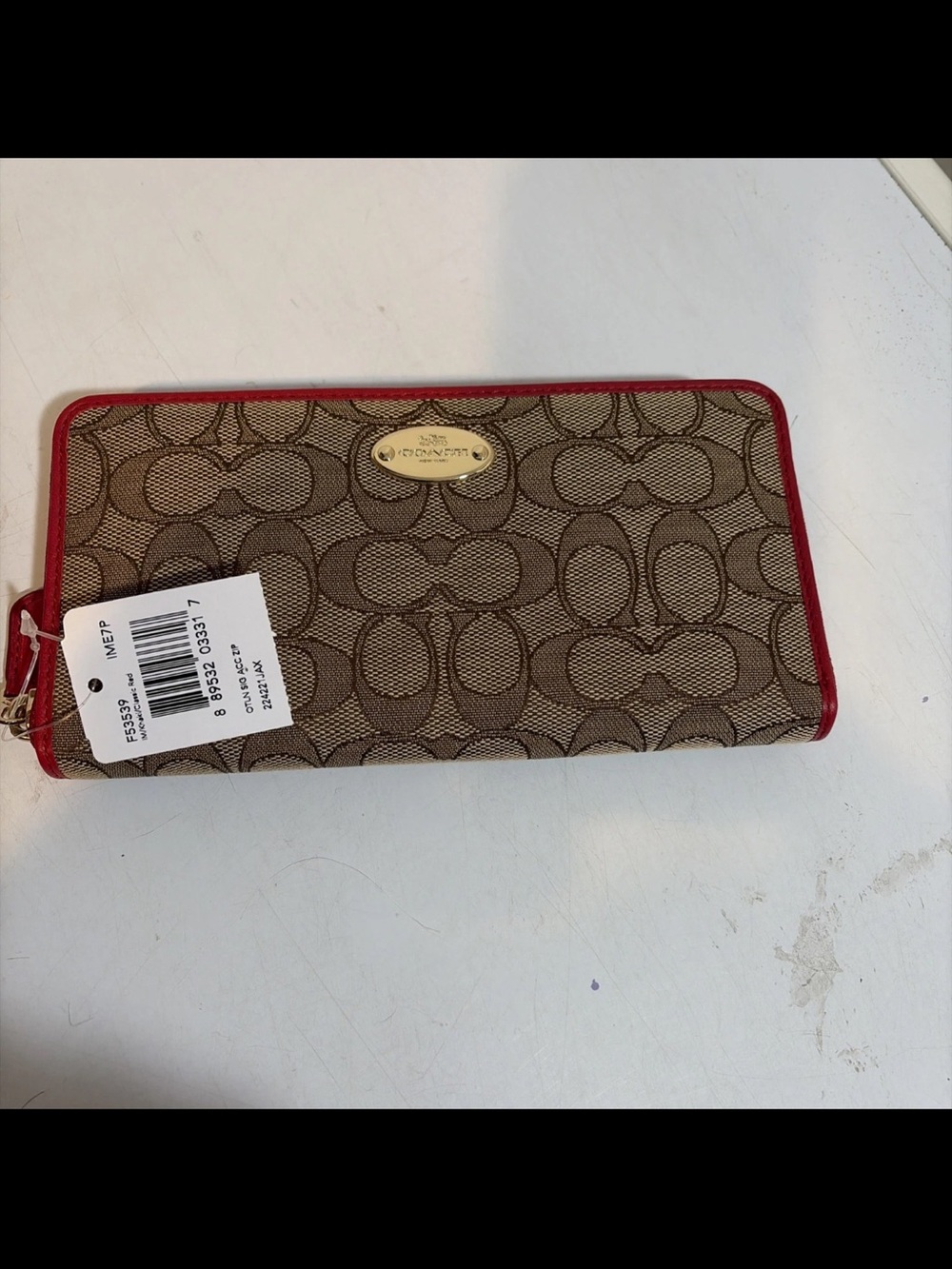 Coach Outline signature accordion zip Wallet F53539 NWT